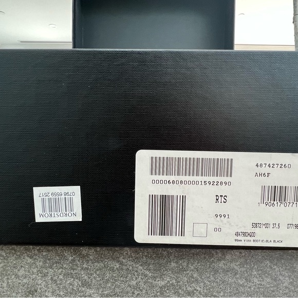 Saint Laurent 95MM Vika Platform Bootie - Picture 6 of 6